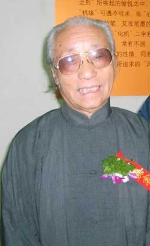 张继馨老师的照片，单击鼠标查看大图！